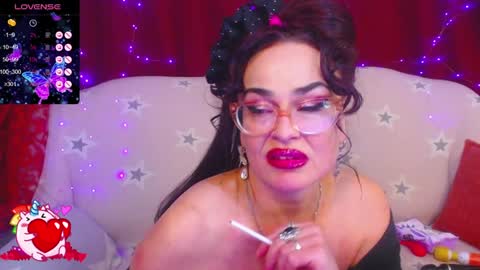 Snapshot of hotzlata chatting on January 15, 5:50 am Hotzlata online show from January 15, 5:50 am