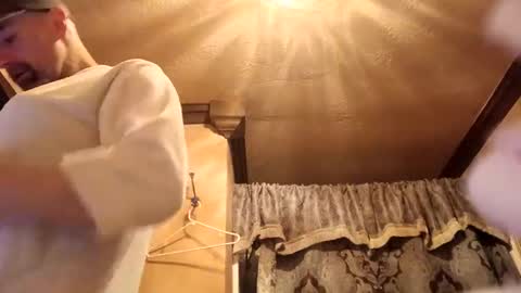 houndmefromhell online show from February 20, 9:11 am