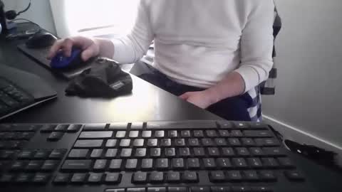 hoverday online show from February 8, 1:47 pm