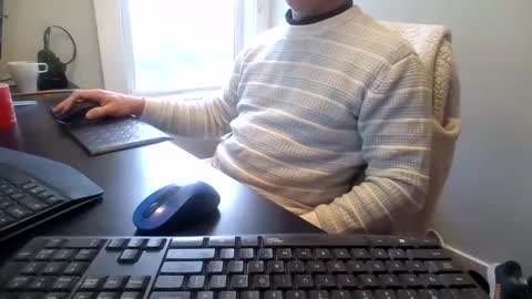 hoverday online show from March 17, 12:30 pm