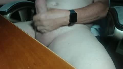 Howard817 online show from April 11, 1:21 am