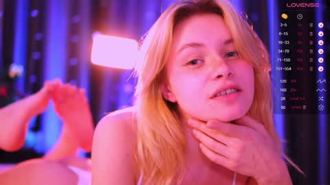 Snapshot of howimeturmum chatting on December 26, 6:43 pm ash. see u on sunday online show from December 26, 6:43 pm