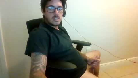 Snapshot of hoyosjay68 chatting on October 29, 3:14 pm Jay.....jayhoe878 SC online show from October 29, 3:14 pm