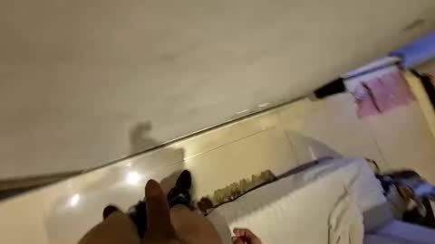 Snapshot of hricieri chatting on October 14, 9:04 pm Henrique online show from October 14, 9:04 pm