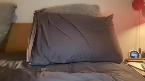 hry4youchat online show from February 1, 2:37 am