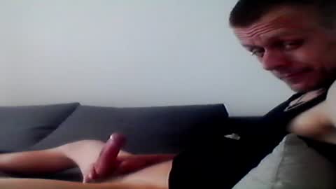 Snapshot of hubikush22 chatting on June 17, 3:02 pm hubikush22 online show from June 17, 3:02 pm