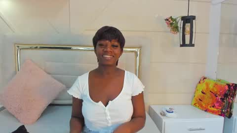 Snapshot of huddah_cam chatting on March 4, 11:40 am huddah online show from March 4, 11:40 am