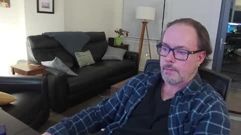 Snapshot of hudson_cage chatting on May 4, 12:50 am Hudson Cage formerly DCLthrKnkBoy online show from May 4, 12:50 am