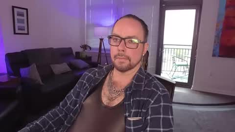 Snapshot of hudson_cage chatting on May 23, 9:19 pm Hudson Cage formerly DCLthrKnkBoy online show from May 23, 9:19 pm