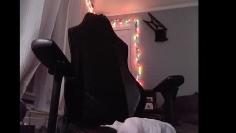 9InchClub online show from December 13, 8:41 am