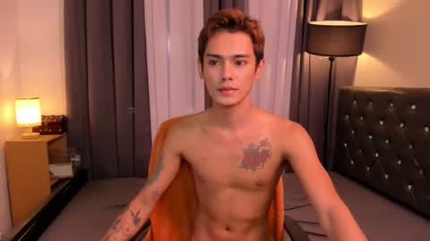 Snapshot of hugecock_pretty714250 chatting on November 13, 4:33 am hugecock_pretty714250 online show from November 13, 4:33 am