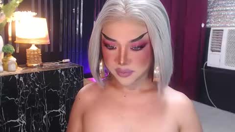 Christine online show from July 19, 5:49 pm