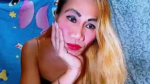 Snapshot of hugecockforyouxx chatting on October 15, 10:59 am bella passwordshow 500tokens no time limit online show from October 15, 10:59 am