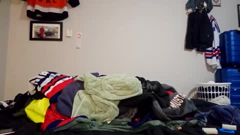 Huge mega monster Cumsplash online show from April 2, 11:46 pm