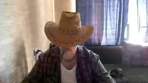 Hugo online show from March 13, 10:44 am