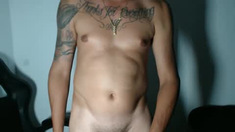 Snapshot of hugopino chatting on February 3, 3:59 am Richard14 online show from February 3, 3:59 am