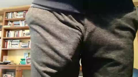 Snapshot of hung_hot_fit10 chatting on March 1, 12:28 am Big uncut cock dripping online show from March 1, 12:28 am