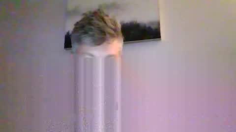 hunginhville2347 online show from April 22, 2:47 am