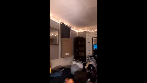 hungitalian40 online show from February 12, 10:38 pm