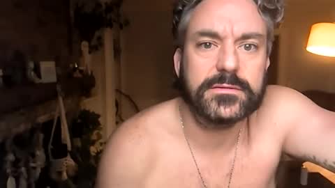 Snapshot of hungitalian40 chatting on August 3, 12:32 pm hungitalian40 online show from August 3, 12:32 pm