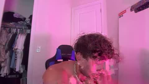 hungkingg22 online show from April 8, 3:34 pm