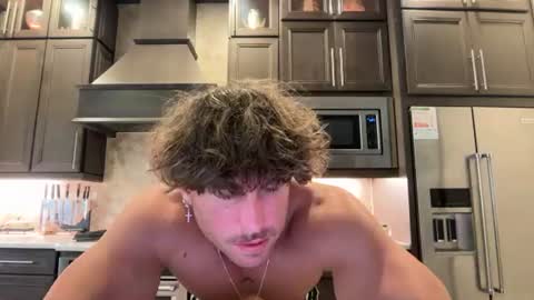 hungkingg22 online show from June 25, 6:23 pm