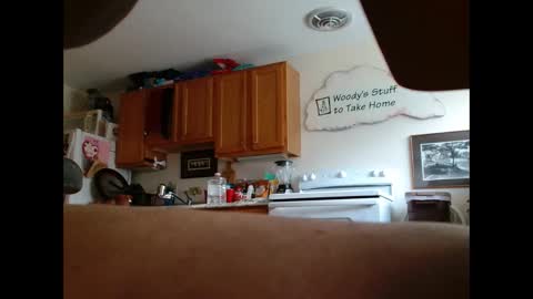 hunglikeahorse063790 online show from April 13, 9:31 pm