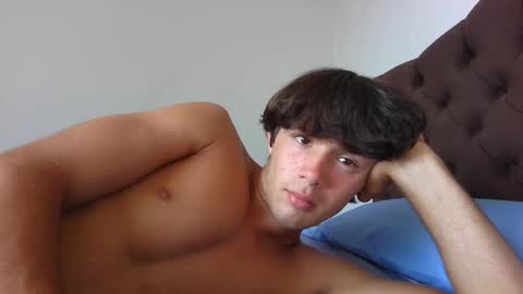 Snapshot of hunglikecrazyy chatting on April 19, 8:55 pm Tyler online show from April 19, 8:55 pm