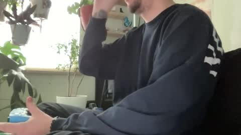 hunglungq online show from March 15, 7:20 pm