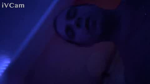 Snapshot of hungpiercedcock chatting on November 21, 6:12 am Mr. Dom online show from November 21, 6:12 am