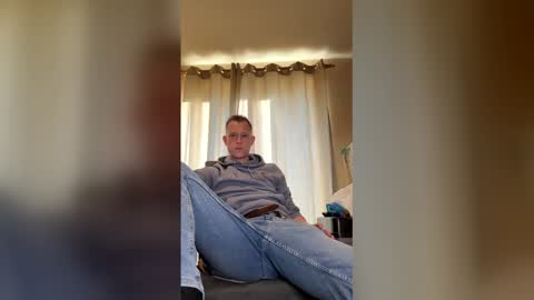 HungTeaseX online show from April 17, 4:54 pm