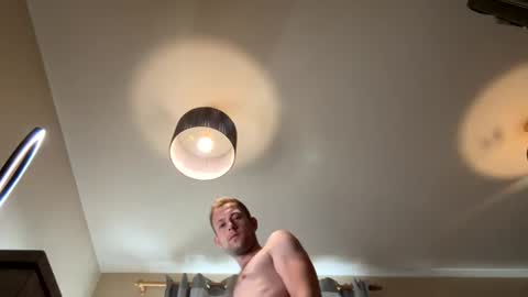 Snapshot of hungteasex chatting on July 24, 5:33 pm HungTeaseX online show from July 24, 5:33 pm