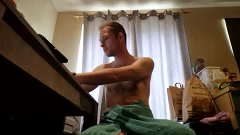 Snapshot of hungteasex chatting on August 3, 9:26 am HungTeaseX online show from August 3, 9:26 am