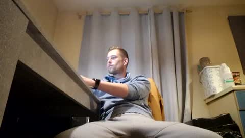 Snapshot of hungteasex chatting on August 8, 9:06 pm HungTeaseX online show from August 8, 9:06 pm