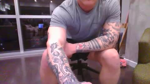 Snapshot of hungttt chatting on February 2, 12:42 am hungttt online show from February 2, 12:42 am