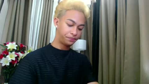 Snapshot of hunk_edward chatting on June 21, 6:27 am hunk_edward online show from June 21, 6:27 am