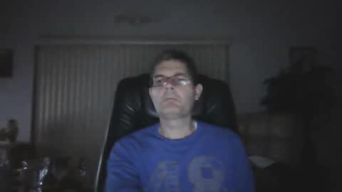 hunkmasclefad458 online show from April 12, 3:00 am