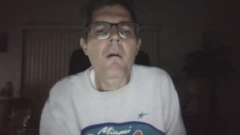 Snapshot of hunkmasclefad458 chatting on May 14, 2:51 am hunkmasclefad458 online show from May 14, 2:51 am