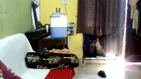 hunkster102 online show from February 22, 5:34 am