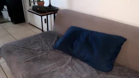 Hunky  Arthur online show from December 3, 8:45 am