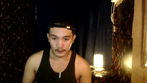 Snapshot of hunkylloyd chatting on December 9, 12:51 pm hunkylloyd online show from December 9, 12:51 pm