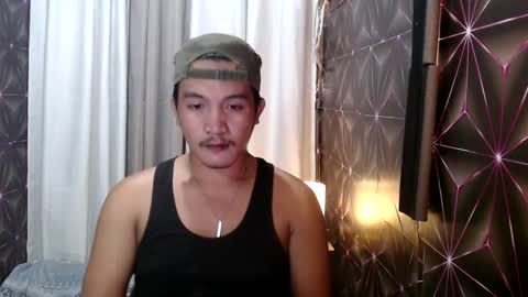 Snapshot of hunkylloyd chatting on January 12, 10:56 am hunkylloyd online show from January 12, 10:56 am