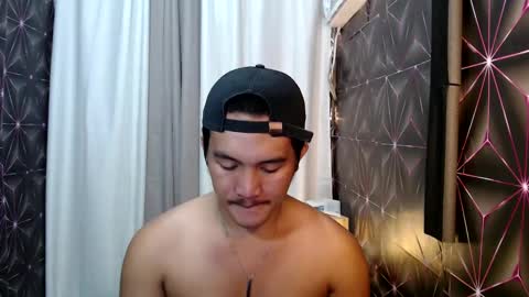 Snapshot of hunkylloyd chatting on February 7, 7:17 pm hunkylloyd online show from February 7, 7:17 pm