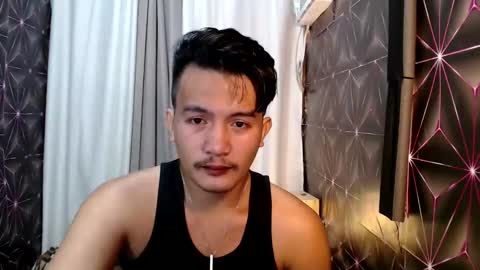 Snapshot of hunkylloyd chatting on February 16, 3:04 am hunkylloyd online show from February 16, 3:04 am