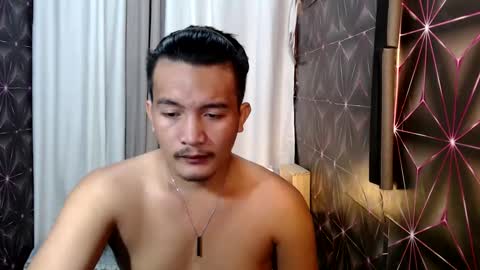 Snapshot of hunkylloyd chatting on February 23, 4:24 pm hunkylloyd online show from February 23, 4:24 pm