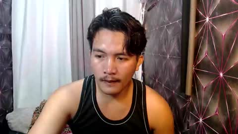 Snapshot of hunkylloyd chatting on September 12, 4:23 am hunkylloyd online show from September 12, 4:23 am