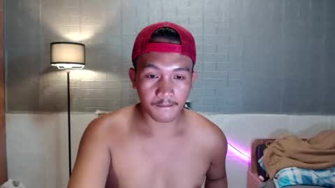 hunkylloyd online show from February 3, 6:40 am