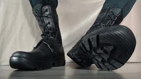  I AM NOT A DIRECTOR I AM THE BOSS            KINGDADDYSIRSTR8ALPHAMASTER online show from March 6, 3:30 pm