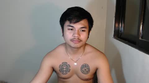 hunkyzeus online show from January 6, 9:08 am