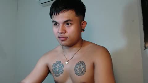 hunkyzeus online show from January 8, 10:04 am